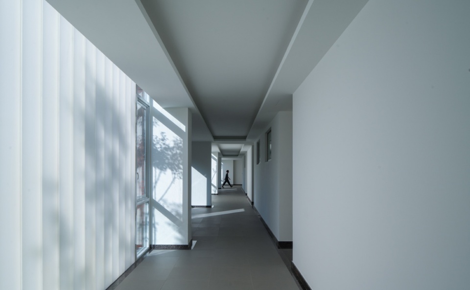 019-foundry-factory-wuhan-by-jjp-architects-and-planners-960x593 (1).jpg